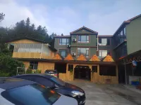 Jiulonghui Homestay Hotels near Enshi Suobuya Stone Forest Scenic Area