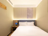 Super8 Hotel (Beijing Gongti Sanlitun Taiguli) Các khách sạn gần Sân vận động Công Nhân