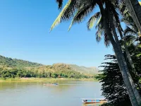Villa Phonethip Mekong Riverside Hotels near Wat Xiengthong