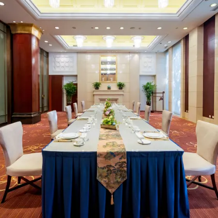 Yixing Hotel