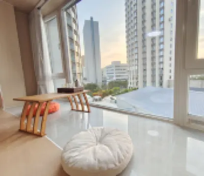 Weihai Wanghaige Seaview Apartment (Huoju 8th Street/International Bathing Beach)