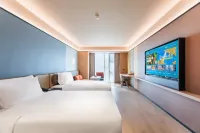 Orange Hotel (Yichun Station Wanda Plaza Store)