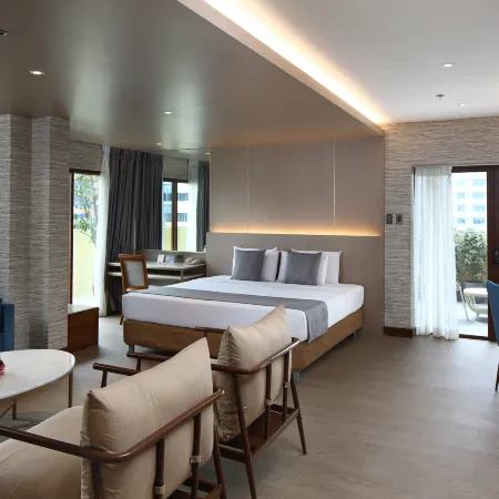 City Garden Suites
