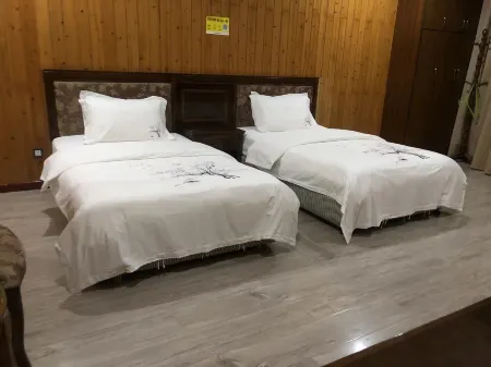 Tianquantianfu Business Hotel Отели рядом с достопримечательностью «Red Army Long Memorial Hall»