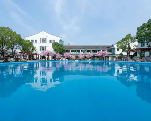 Yihaoquan Piaofu Hot Spring Hotel 廬江のホテル