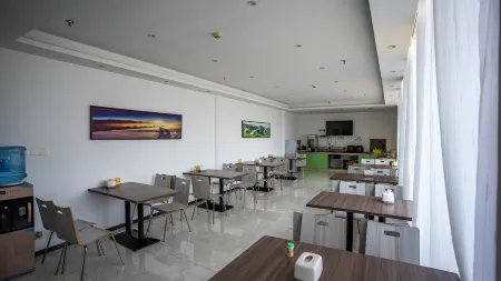 Mashan Wharton Hotel Chain Отели в г. Машань