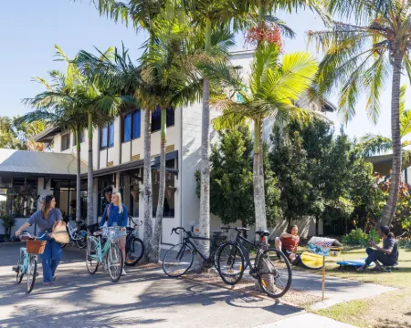 YHA Coolangatta Gold Coast Hotels in Bilinga