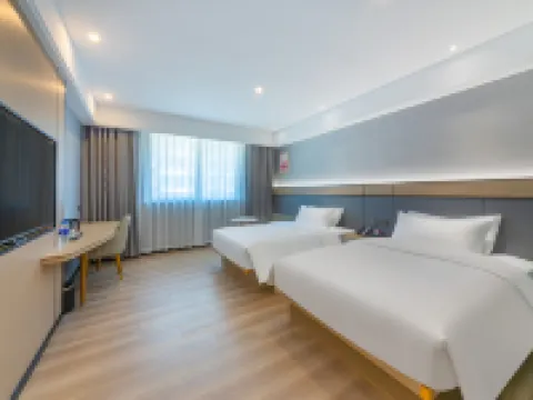 Sakura Four Seasons Hotel فنادق في جانغ بينغ