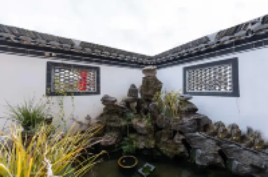 Xidi Banlan Homestay(Xidi Ancient Village Scenic Area Store) Hotels near Yixian Dong Railway Station