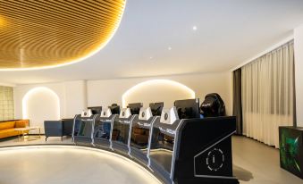 i Electronic Sports Hotel (Zhengzhou Huayuan Road ITC 360 Plaza)