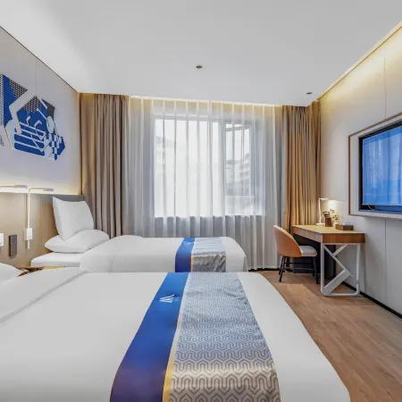 Aifeel Hotel (Yingshan Wanda Plaza)