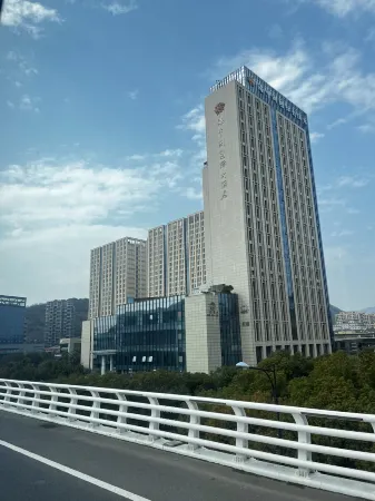 Zhoushan Haizhongzhou Apartment Zhixiang Hotel Отели рядом с достопримечательностью «Wugongshi Wharf»