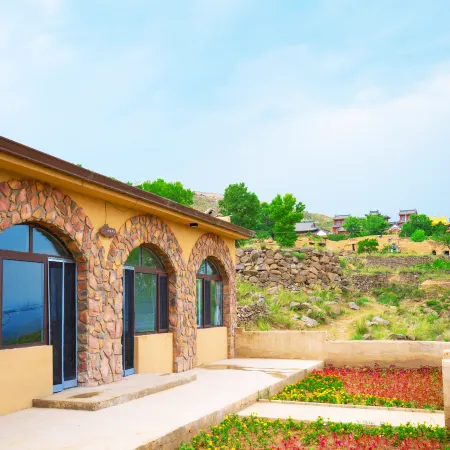 Huaxian Valley Homestay