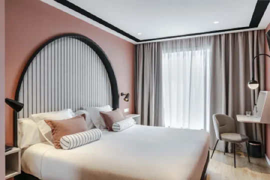 Vincci Bonjardim Отели в г. Порту