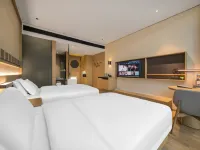 Shuifu Tongluo Resort Hotel (Tongluoba National Forest Park Branch) Hotels in Shuifu