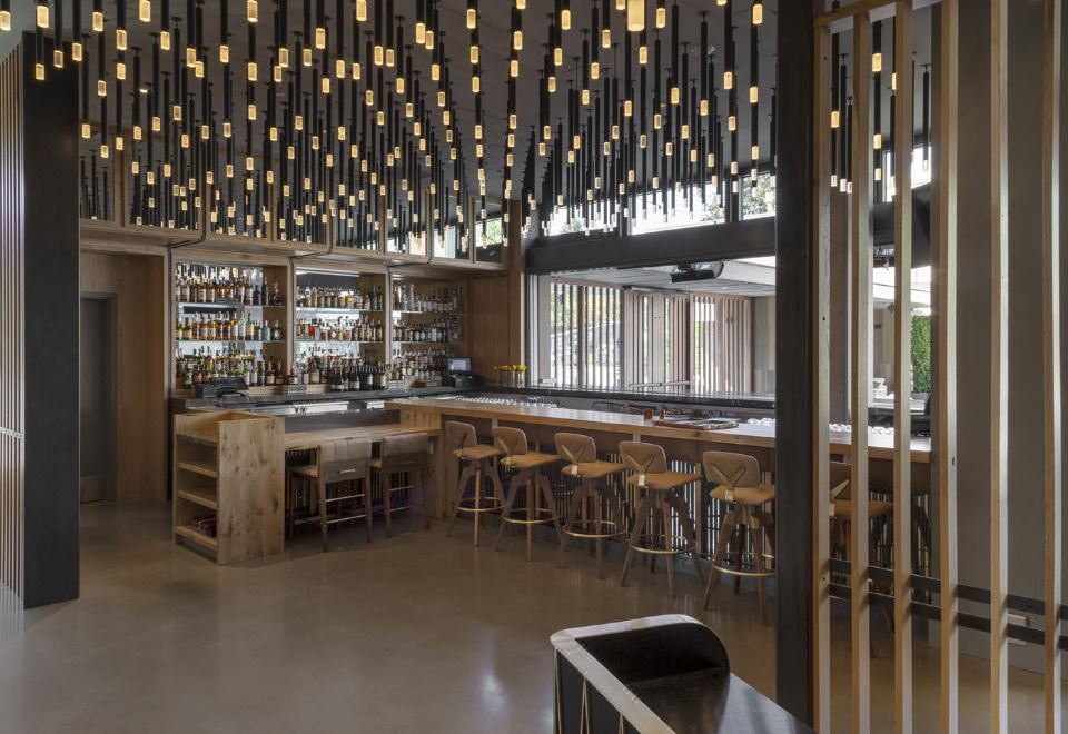 파크 제임스 호텔