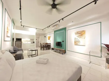 Chambers A Studio Flat, KLCC & KL Tower view, City