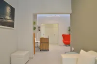 Alekos Apartments 2 Netflix, Self Check-IN