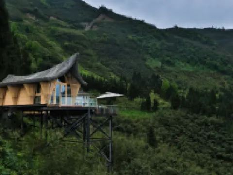 Shen Mushan · Yunduoli Homestay Hotels in Muchuan