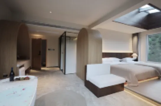 南禺之上リゾート 黄山（湯口南大門）