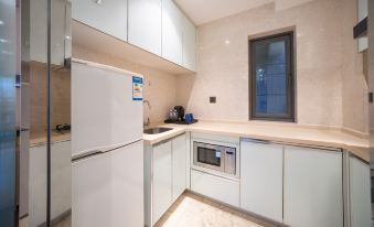 Jingji Impression Boutique Business Apartment(Shenzhen Binhe times inn)