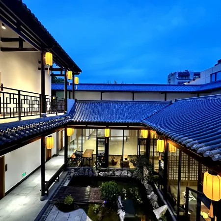 CELEBRITY YAJU HOTEL