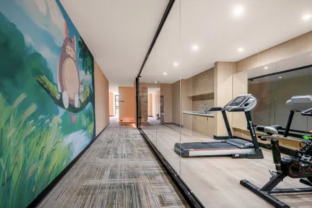 Totoro Spirit Hotel (Changzhou Chunqiu Yancheng WujinHigh-speed Railway Station) Отели рядом с достопримечательностью «Changzhou College of Information Technology»