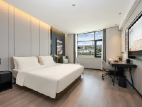 Golmud Railway Station Huanghe Middle Road Atour Hotel Hotels in Golmud