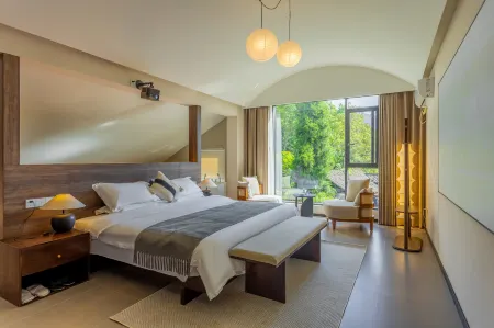 Emeishan Biexuan Hotel Отели рядом с достопримечательностью «Xixiang Pool (Bathing Elephant Pool)»