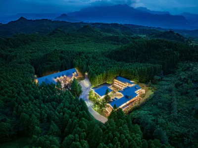 Autumnal Mist Retreat Hotels in Jinfo Mountain Resort