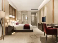 Hotel Emerald Suites At Delhi Airport Hotels near Indira Gandhi Intl. Airport