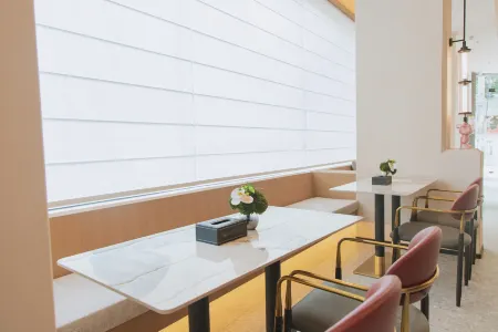 Shufeng Cloud Hotel (Zeguo Hotel)