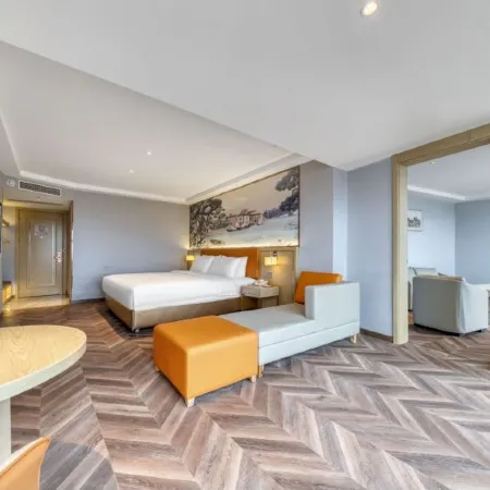 Vienna Hotel (Linyi Shunhe West Street)