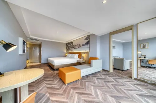 Vienna Hotel (Linyi Shunhe West Street)
