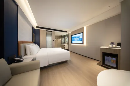 OKDAY Hotel (Rizhao University Town, Wanpingkou Coastal Scenic Area, Rizhao) Отели рядом с достопримечательностью «Yangguang Hai'an Menghuan Beach»