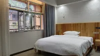 Panzhou Autumn Breeze Homestay Hotels near Lufan Railway Station
