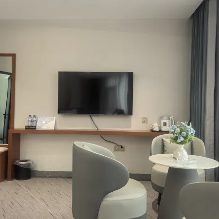 Xundian Haolaiwu Hotel