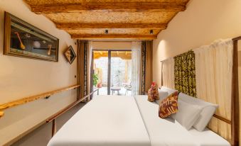 Kuche Mijiang Bridge Homestay