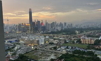 Kuala Lumpur Sunway Velocity by Vivid Stay