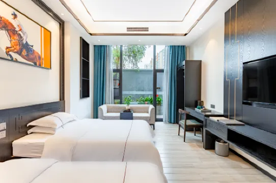 Yunti Hotel (Mengzi People's Hospital)