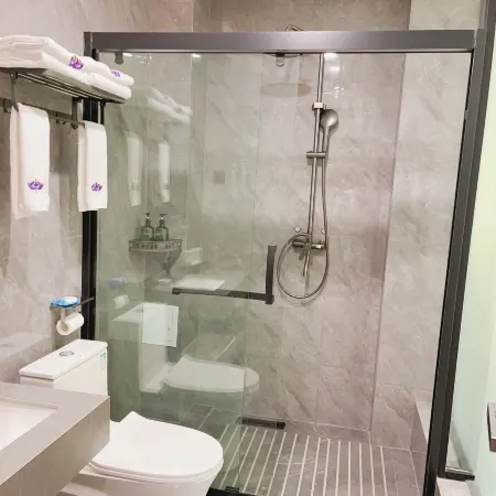 Luchun Duma Hotel
