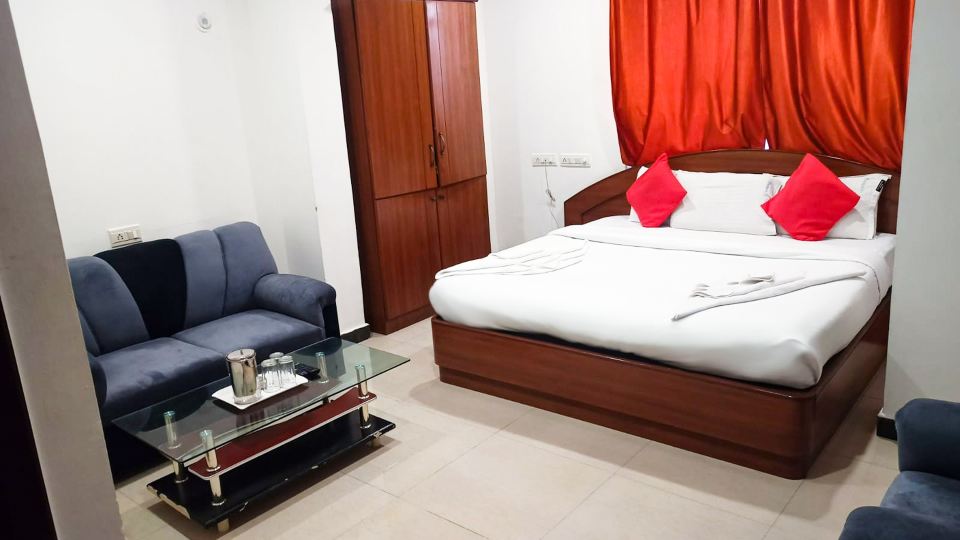 Hotel Champion Inn near Yeswantpur Junction Railway Station