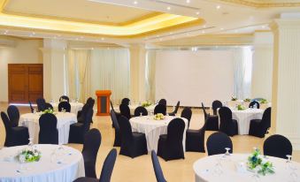Lamar Azur Hotel