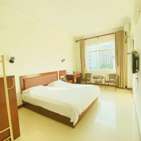 Qiongzhong Xinghua Hotel