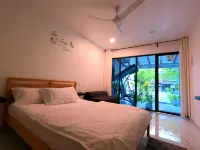 Oceana Inn Maldives - parking