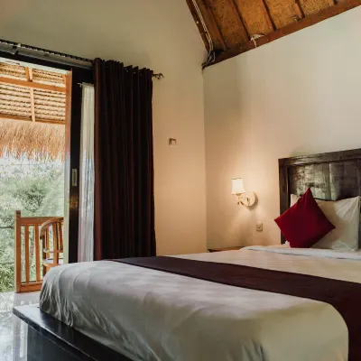 Temeling Jungle Inn Hotels near Tembeling Beach