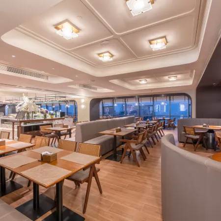 AnXiMan Royal Hotel (Foshan Zumiao Kuiqi Road Subway Station Branch)