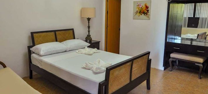 Grand Villa Laguna Hotels in Laguna