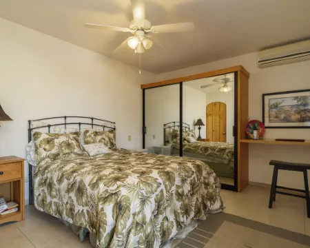 2BD Condo in La Costa Phase 2! 聖何塞德爾卡沃酒店