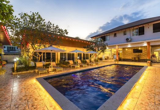 Tongtong Garden Holiday Hotel